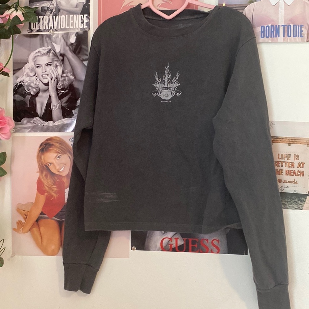 Brandy Melville Nashville top SUPER CHEAP